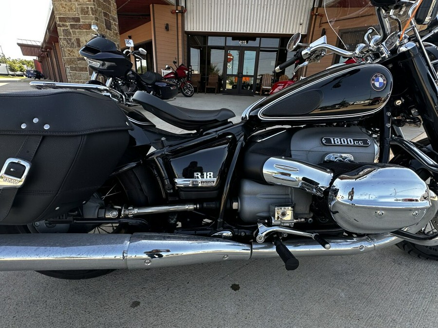 2021 BMW Motorrad R 18 Classic Blackstorm Metallic