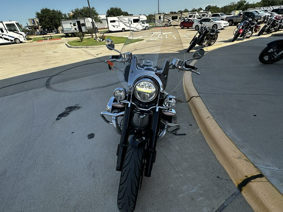 2021 BMW Motorrad R 18 Classic Blackstorm Metallic