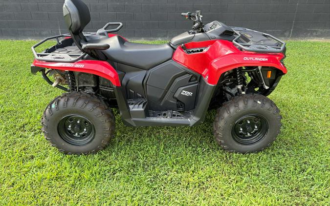 2025 Can-Am Outlander MAX DPS 700