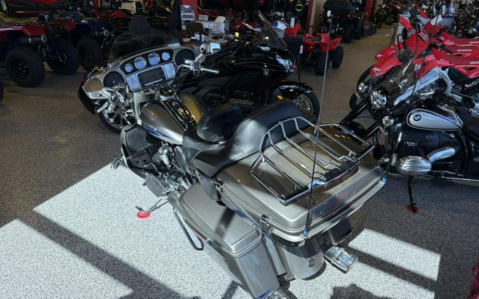 2017 Harley-Davidson FLHTKSE CVO Limited