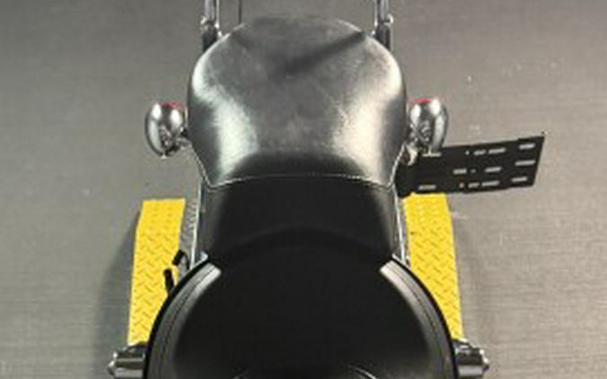 2016 Harley-Davidson® Street Bob® FXDB BLACK DENIM