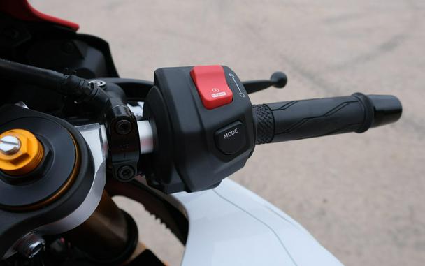 2026 YAMAHA YZFR7 70TH ANNIVERSARY EDITION