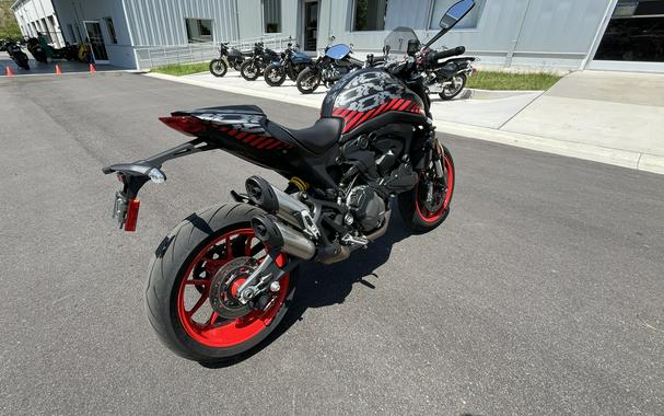 2023 Ducati Monster