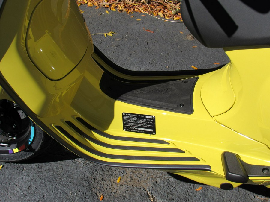 2024 Vespa Primavera 50 S