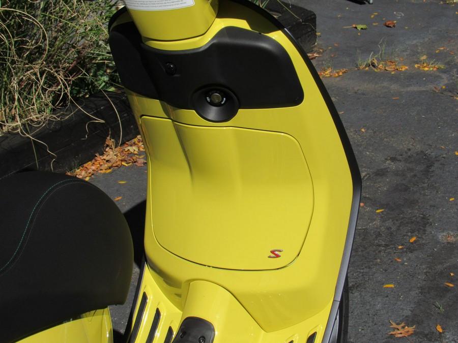 2024 Vespa Primavera 50 S