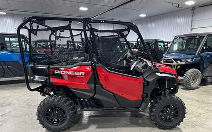 2025 Honda Pioneer 1000-5 Deluxe