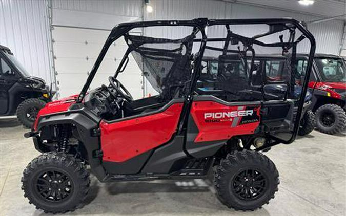 2025 Honda Pioneer 1000-5 Deluxe