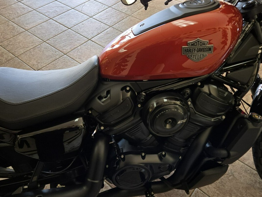 2025 Harley-Davidson® Nightster® Special Whiskey Fire