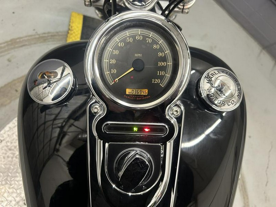 2006 Harley-Davidson® FXDWGI - Dyna® Wide Glide®