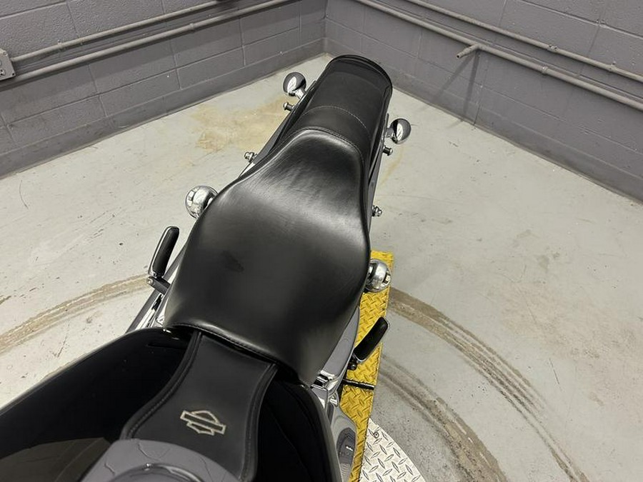 2006 Harley-Davidson® FXDWGI - Dyna® Wide Glide®