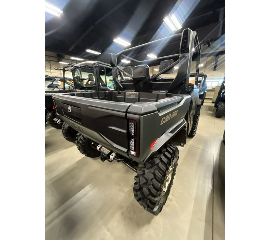 2026 Can-Am Defender X mr with Half Doors HD11