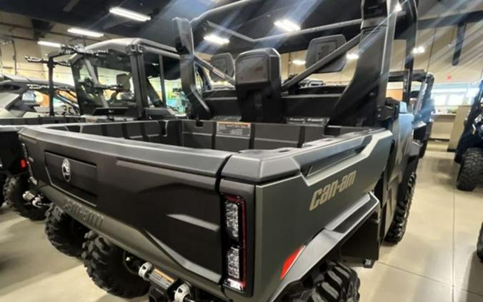 2026 Can-Am Defender X mr with Half Doors HD11