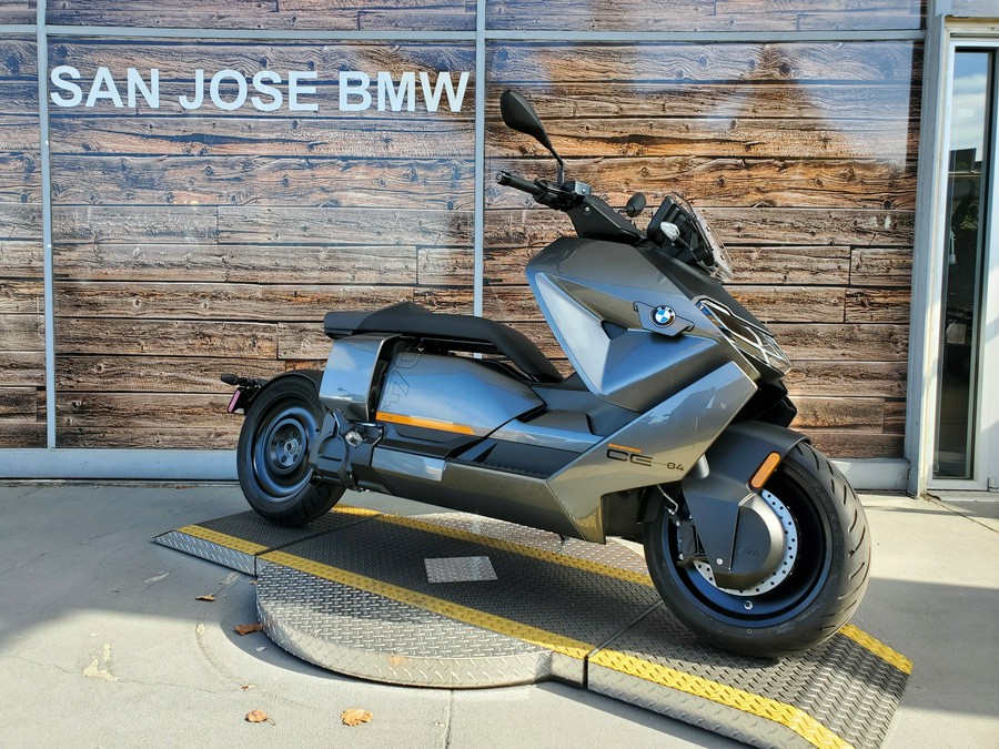 2023 BMW CE 04