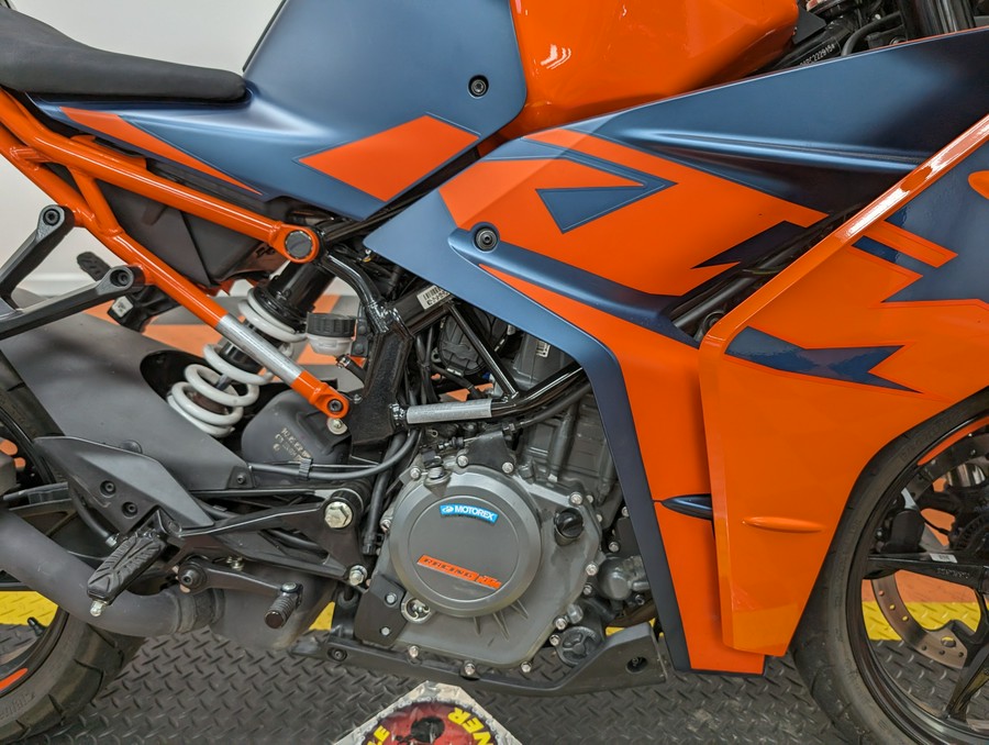 2023 KTM RC 390