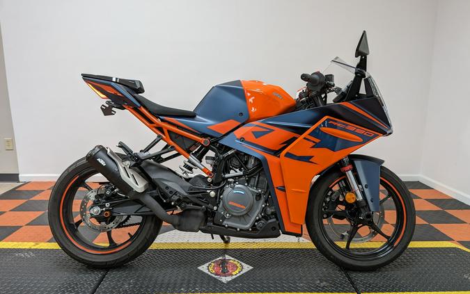 2023 KTM RC 390