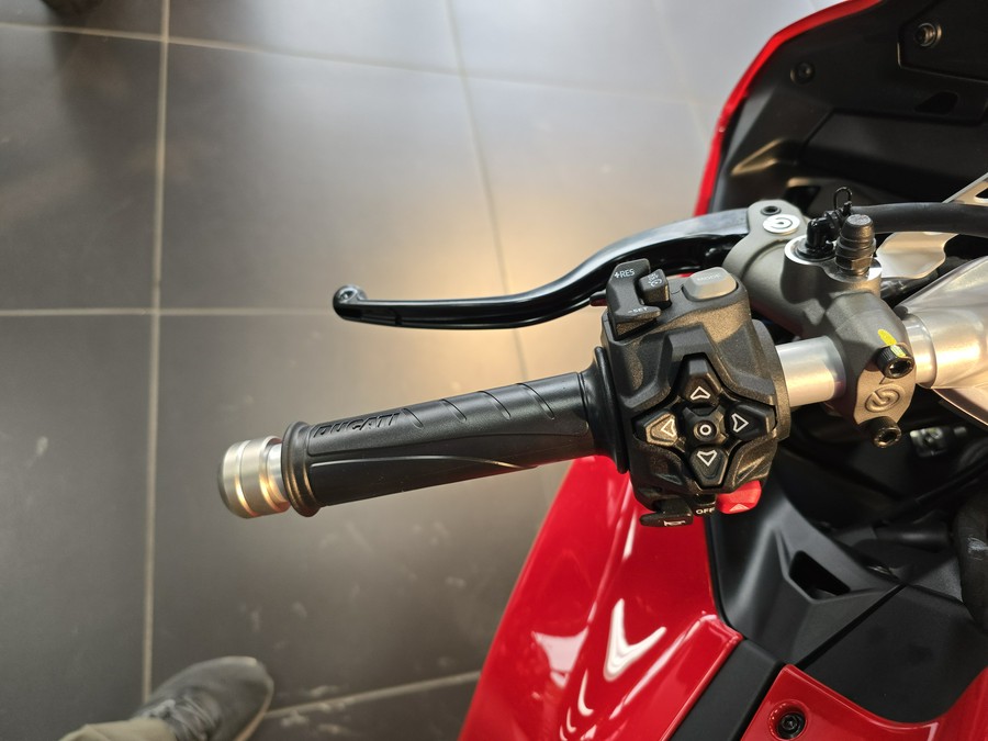 2026 Ducati Panigale V2