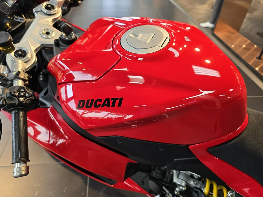 2026 Ducati Panigale V2