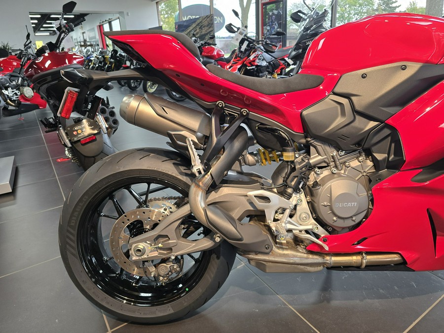 2026 Ducati Panigale V2