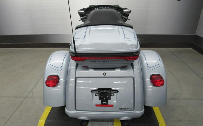 2025 Harley-Davidson® FLHTCUTG - Tri Glide® Ultra