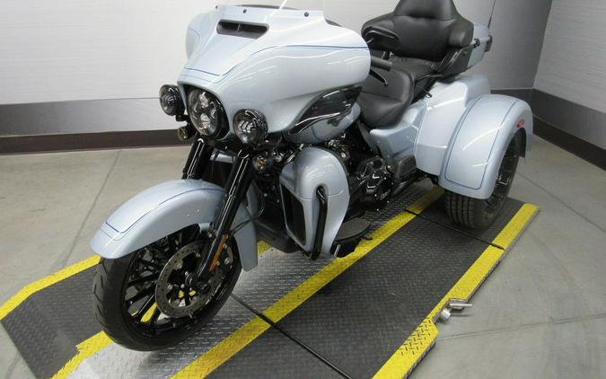 2025 Harley-Davidson® FLHTCUTG - Tri Glide® Ultra