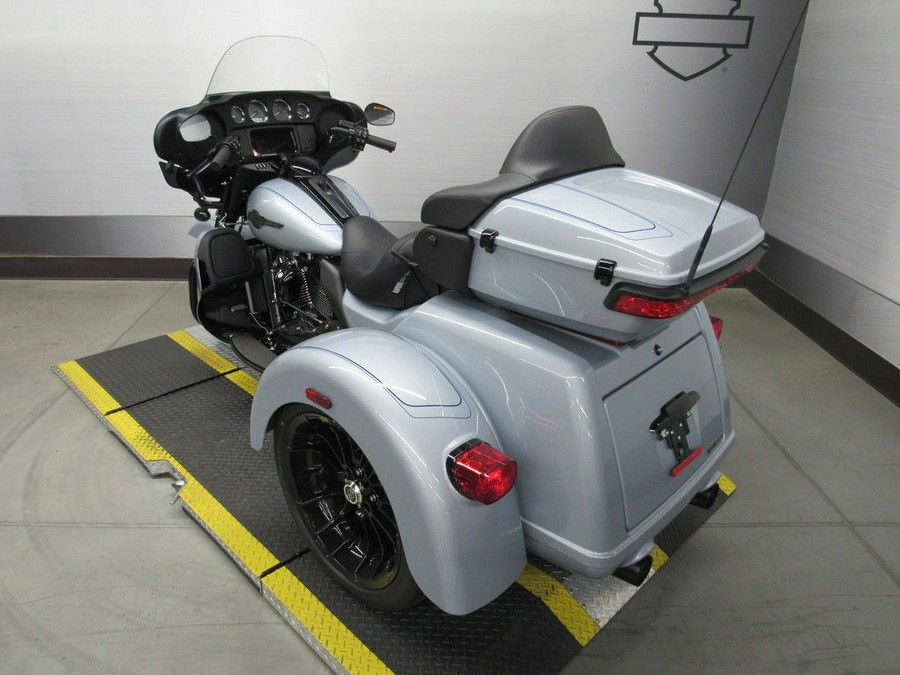2025 Harley-Davidson® FLHTCUTG - Tri Glide® Ultra