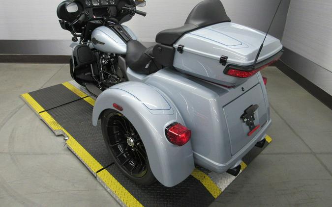 2025 Harley-Davidson® FLHTCUTG - Tri Glide® Ultra