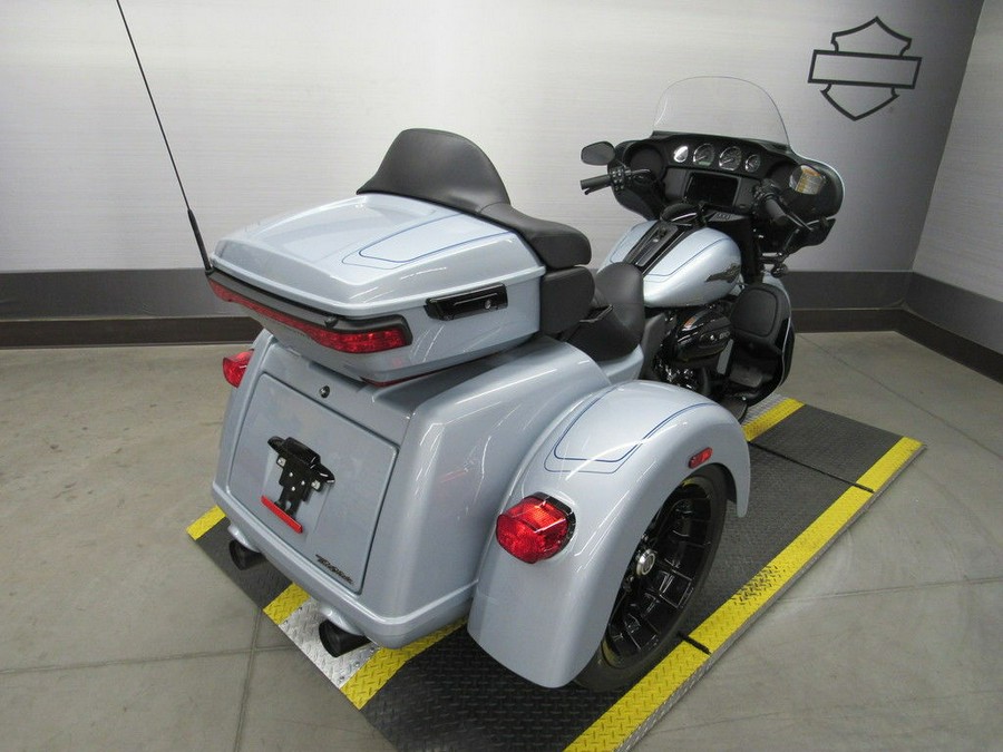 2025 Harley-Davidson® FLHTCUTG - Tri Glide® Ultra