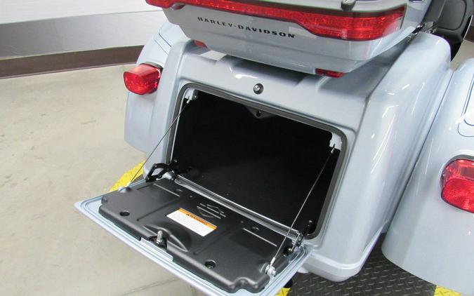 2025 Harley-Davidson® FLHTCUTG - Tri Glide® Ultra