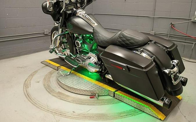 2013 Harley-Davidson® FLHX - Street Glide®