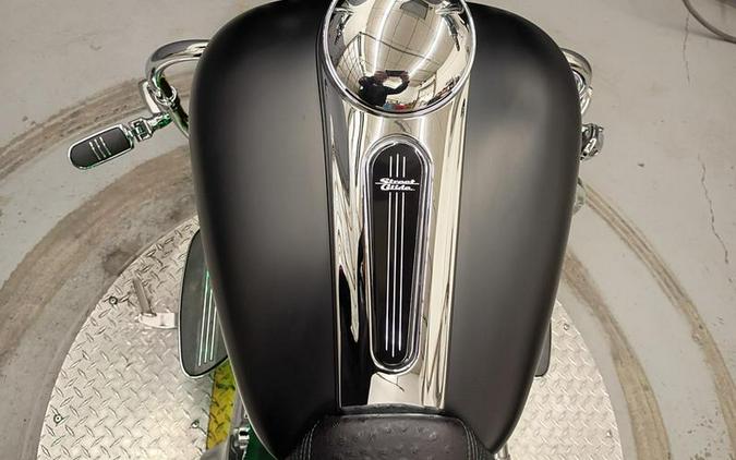 2013 Harley-Davidson® FLHX - Street Glide®