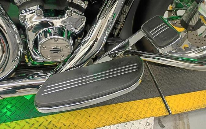 2013 Harley-Davidson® FLHX - Street Glide®