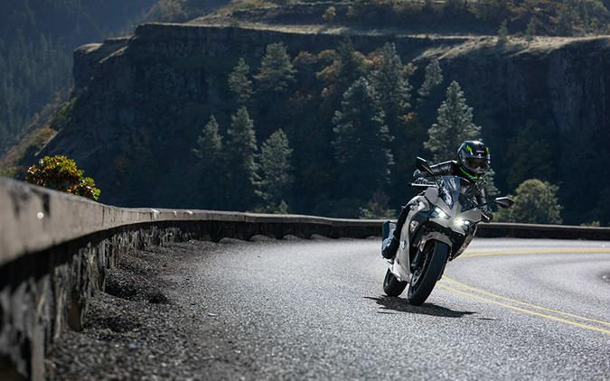 2025 Kawasaki Ninja® 500 ABS