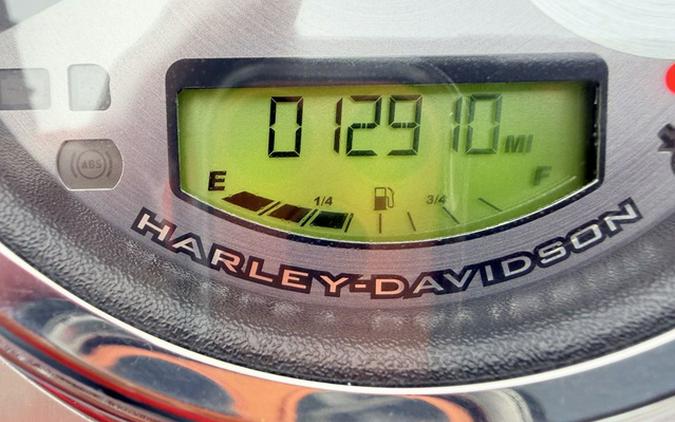 2012 Harley-Davidson Touring FLHRC - Road King Classic