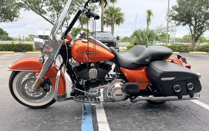 2012 Harley-Davidson Touring FLHRC - Road King Classic