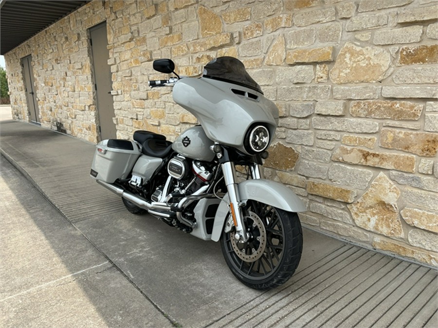 2020 Harley-Davidson CVO Street Glide