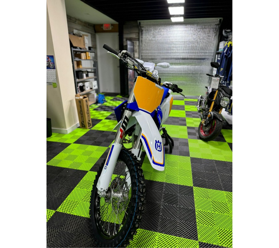2025 Husqvarna TC Heritage 125