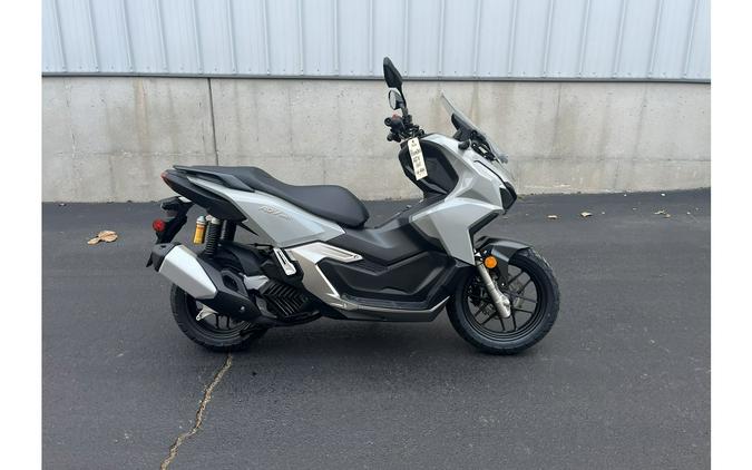 2026 ADV 160 - Honda