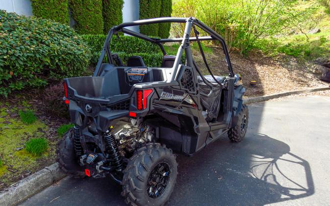 2026 Can-Am Maverick Trail DPS 700
