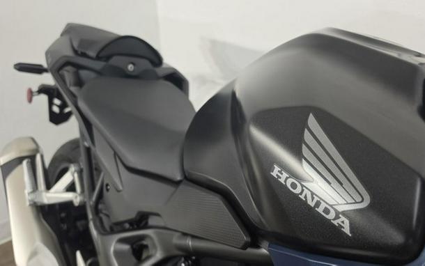 2026 Honda CB750 Hornet E-Clutch