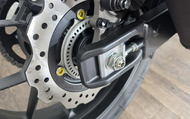 2026 Honda CB750 Hornet E-Clutch