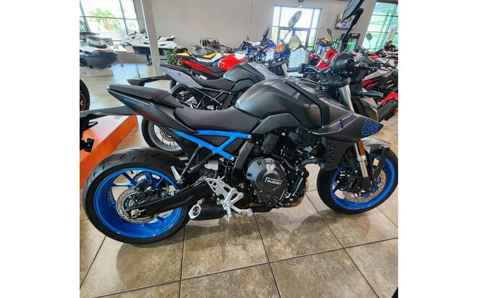 2024 Suzuki GSX-8S