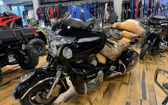 2016 Indian Motorcycle® Roadmaster® Thunder Black
