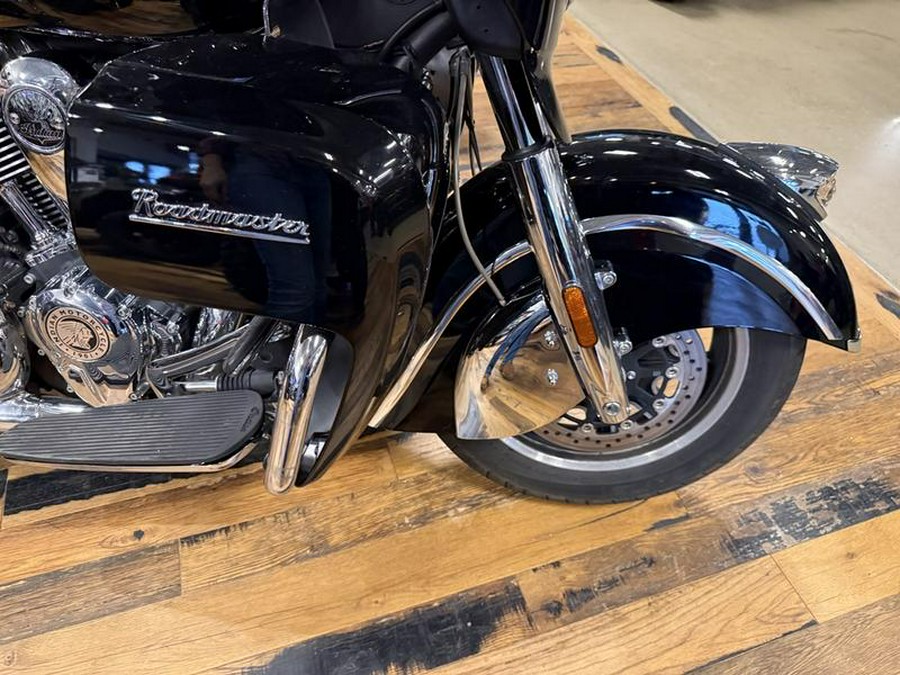 2016 Indian Motorcycle® Roadmaster® Thunder Black