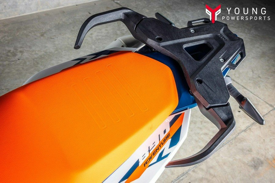 2025 KTM Adventure 890 R