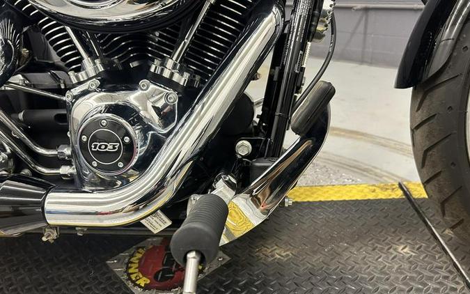 2015 Harley-Davidson® FXSB - Softail® Breakout®