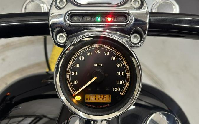 2015 Harley-Davidson® FXSB - Softail® Breakout®