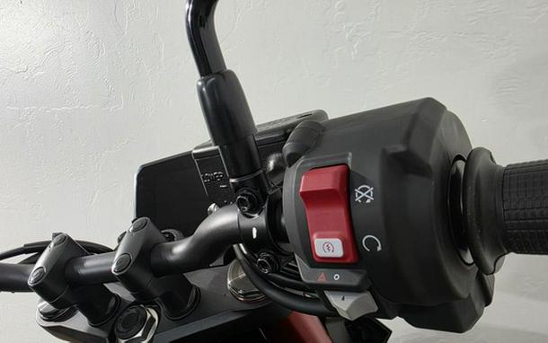 2026 Honda CB750 Hornet E-Clutch