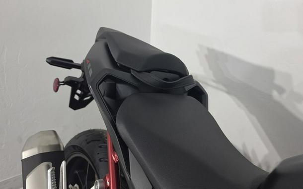 2026 Honda CB750 Hornet E-Clutch