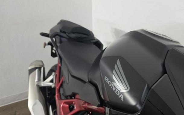 2026 Honda CB750 Hornet E-Clutch