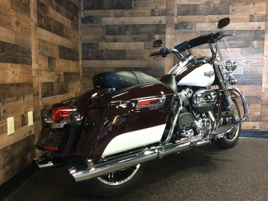 2021 HarleyDavidson® Road King® Midnight Crimson & Stone Washed White